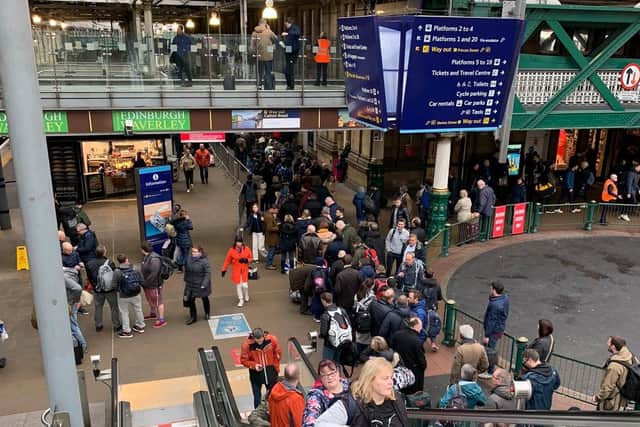 Overcrowding at Edinburgh Waverley (Photo: Contributed)